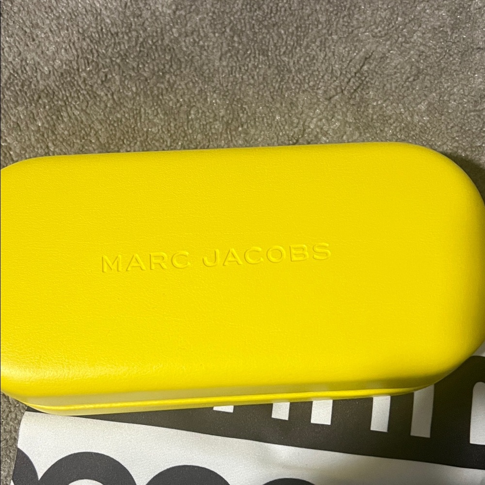 Marc Jacobs Blush Square Sunglasses - Picture 5 of 5